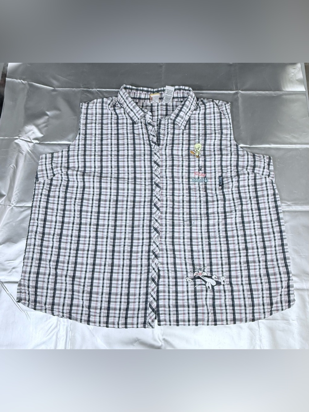 Warner Bros. Black & White Plaid Sleeveless Button-Down with Tweety & Sylvester